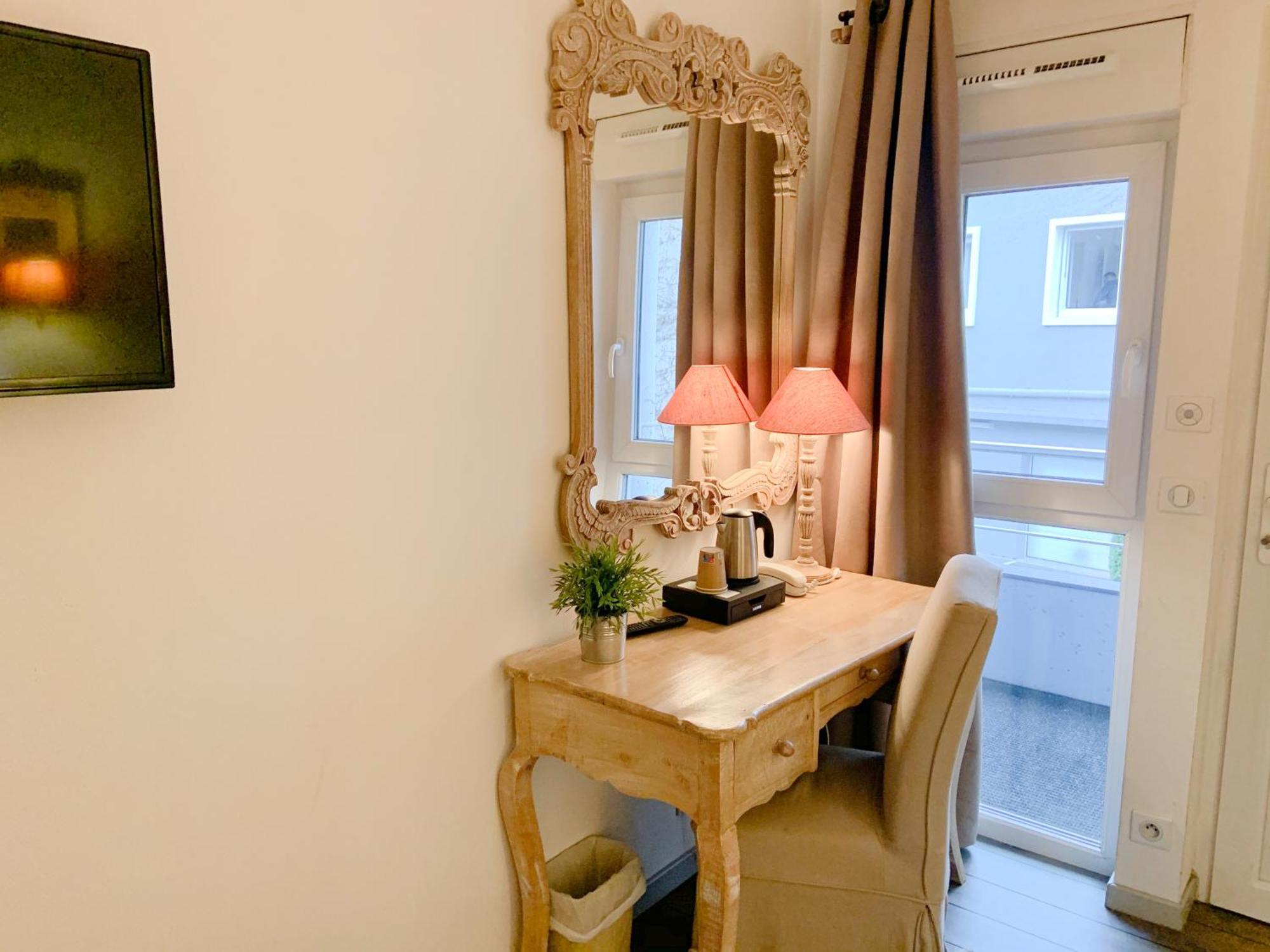 Brit Hotel Bristol Montbeliard Centre Dış mekan fotoğraf