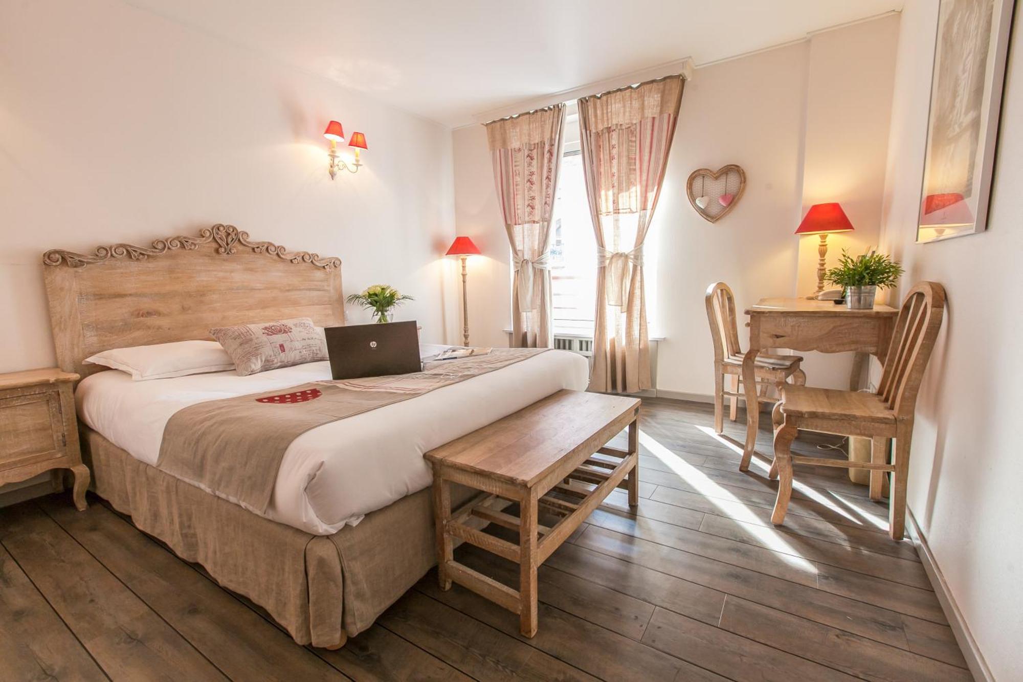 Brit Hotel Bristol Montbeliard Centre Dış mekan fotoğraf