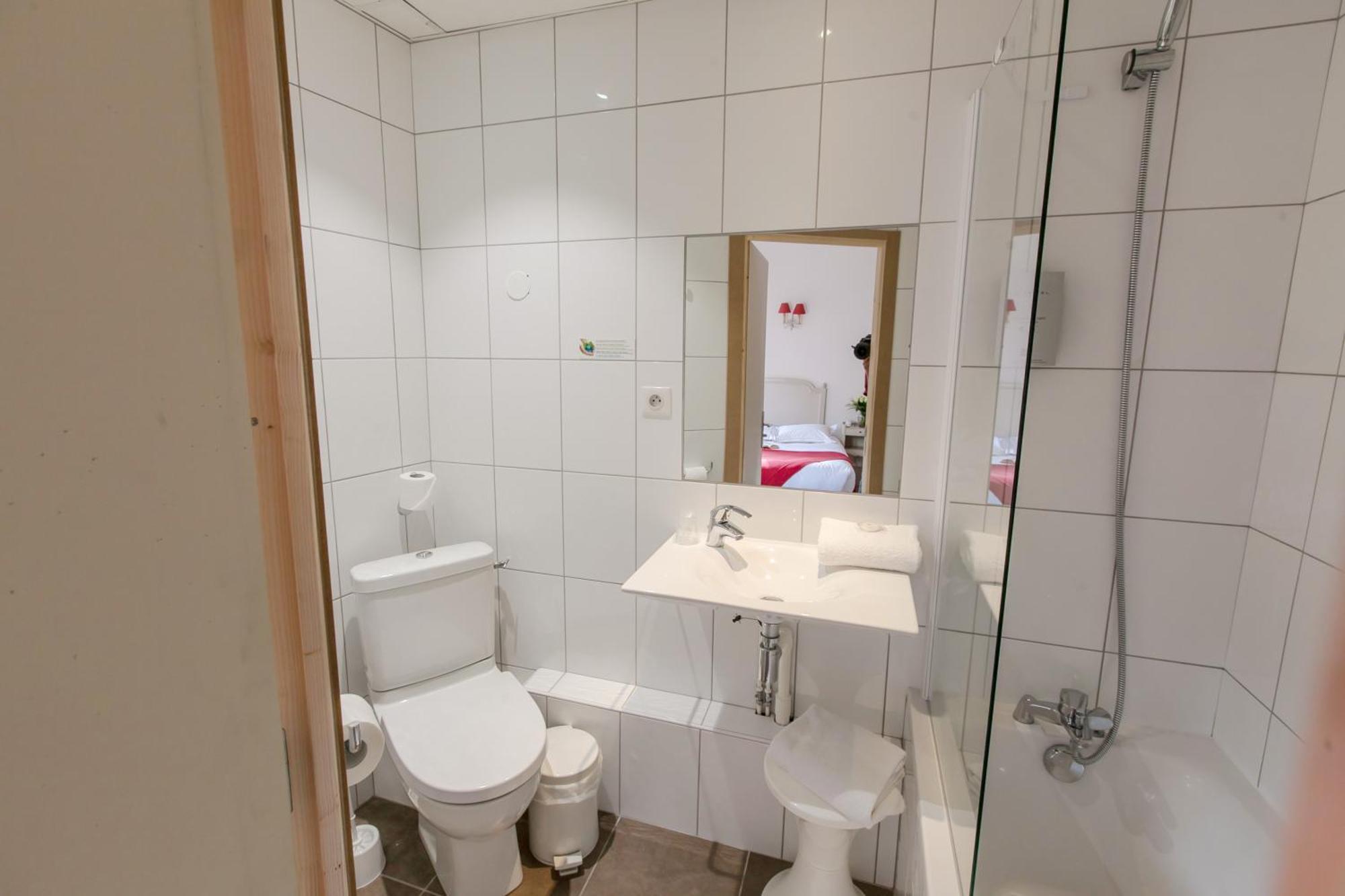 Brit Hotel Bristol Montbeliard Centre Dış mekan fotoğraf