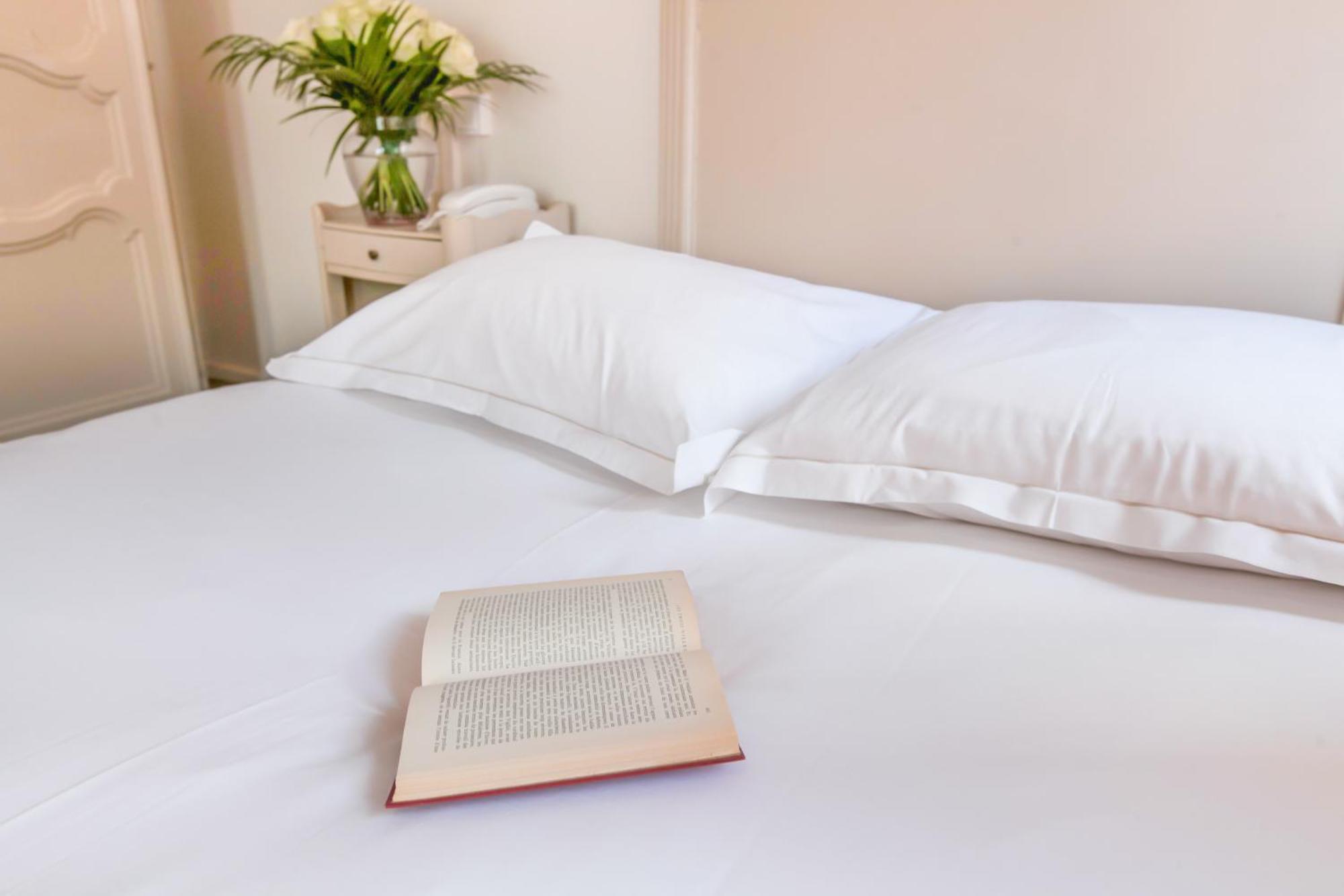 Brit Hotel Bristol Montbeliard Centre Dış mekan fotoğraf