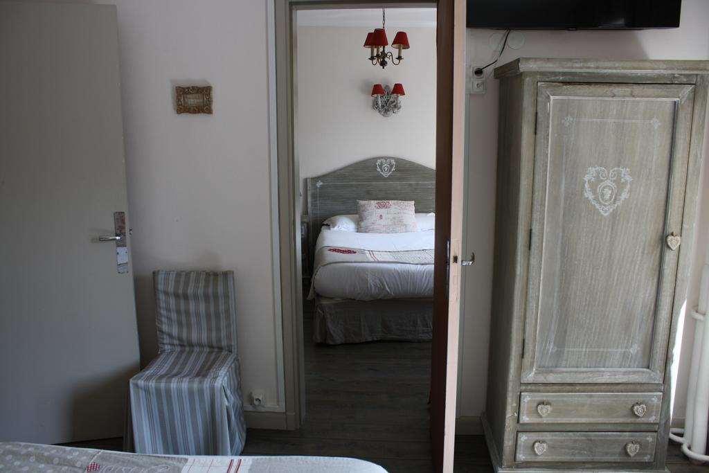 Brit Hotel Bristol Montbeliard Centre Oda fotoğraf