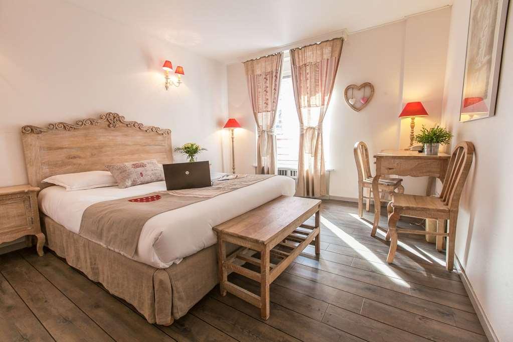 Brit Hotel Bristol Montbeliard Centre Oda fotoğraf